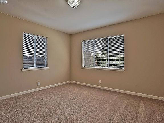3rd image of 255 Medford Ave