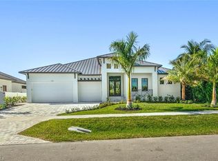 154 Tahiti Rd, Marco Island, FL 34145