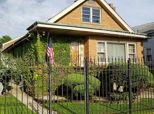 5723 S Whipple St, Chicago, IL 60629