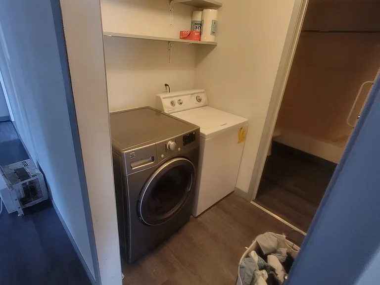 303 W Sherlock St #1 — Photo 9