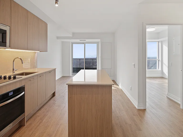 286 Main St — Photo 17