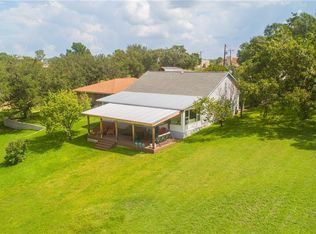 5108 River Oaks Dr, Kingsland, TX 78639