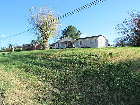 3rd image of 144 Meadow Dr