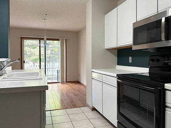 Kitchen to dining space