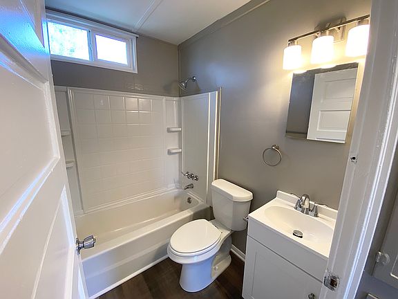 Full Bath
