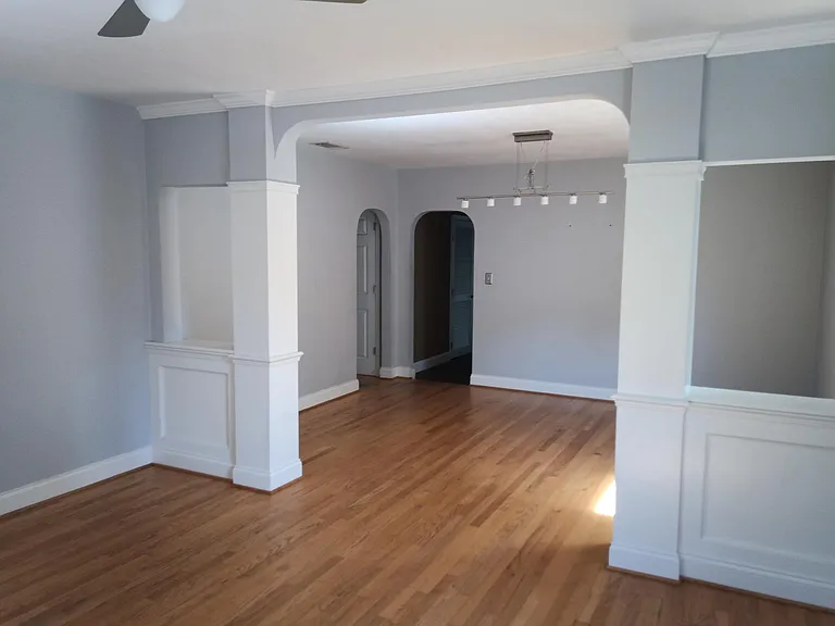 1402 W Harvard St — Photo 2