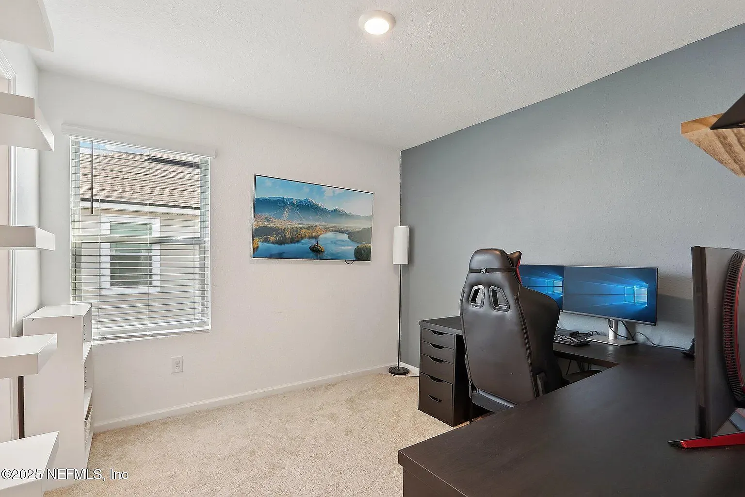3 bed, 2.5 bath, 1373 sqft, $1,900 — Photo 3