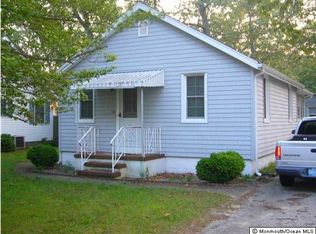 12 Swan Blvd, Toms River, NJ 08753