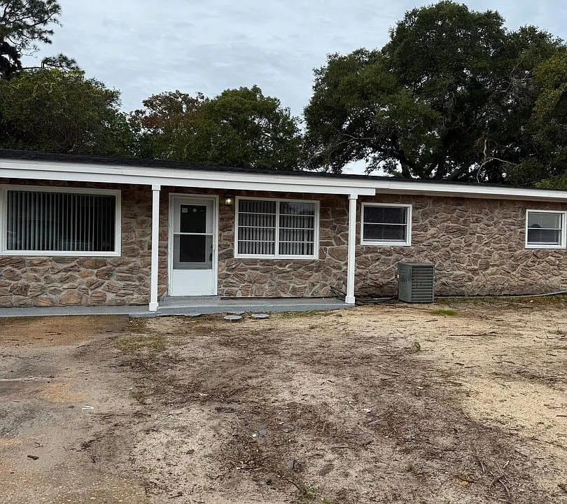608 Manchester Rd