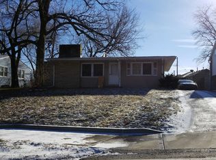 2215 NE 48th St, Kansas City, MO 64116