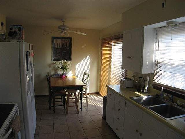 2nd image of 1417 E Central Park Ave
