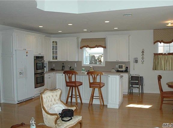 2nd image of 241 Altessa Blvd