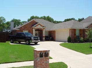5732 Sugar Maple Dr, Fort Worth, TX 76244