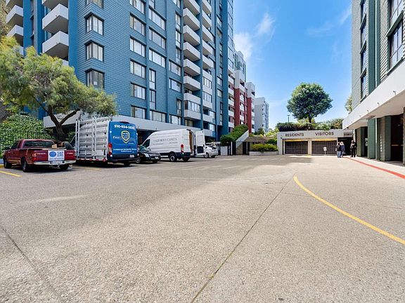 3rd image of 555 Pierce St APT 1422