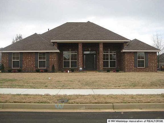 3rd image of 2134 Woodridge Dr