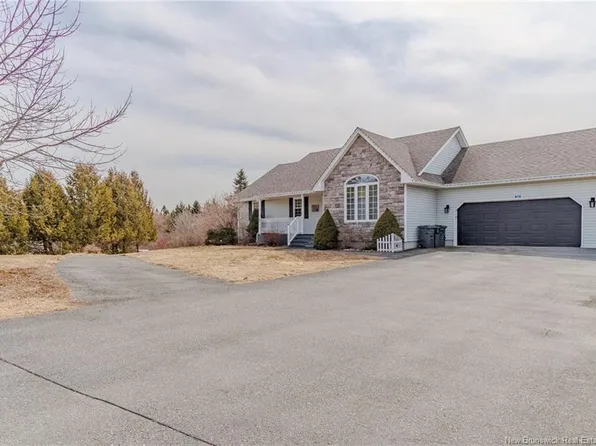 51 Kingsway Dr, Quispamsis, NB E2G 1C1