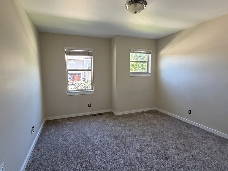224 Kimball Ave #10-B — Photo 8