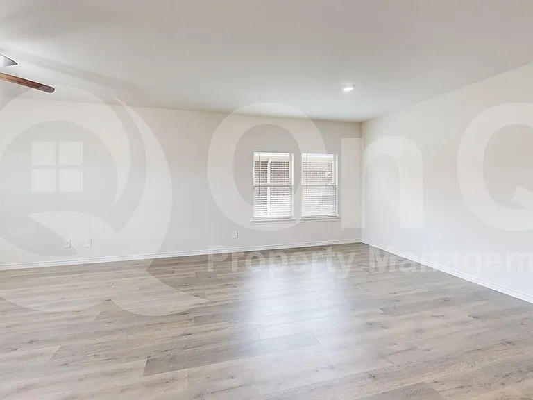2901 Bald Eagle Blvd — Photo 9
