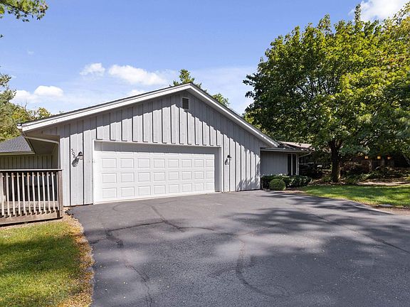 2nd image of 5083 Whittier Ln