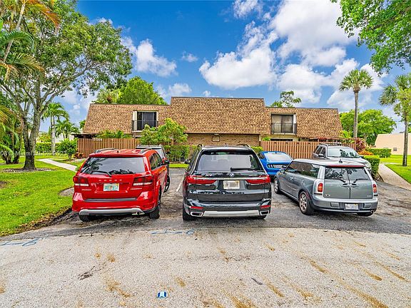 3rd image of 5568 NW 59th Pl