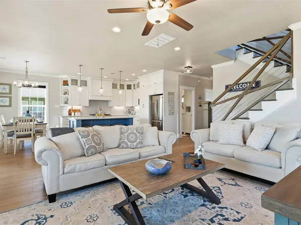 4027 Silver Reef, Galveston, TX 77554