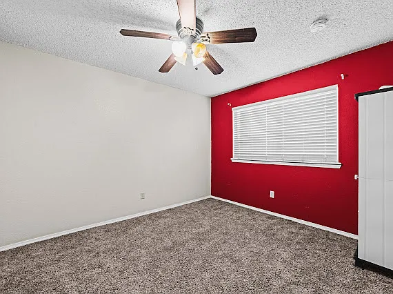 515 E Aspen St — Photo 7