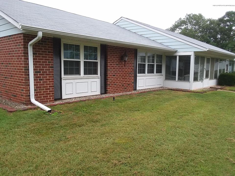1st image of 1107A Argyll Cir #100A