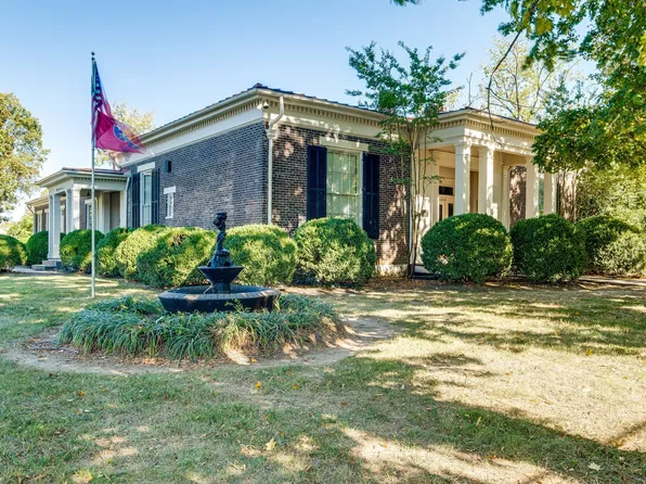 305 3rd Ave S, Franklin, TN 37064
