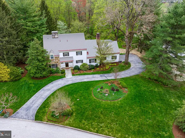 362 Pond View Rd, Devon, PA 19333