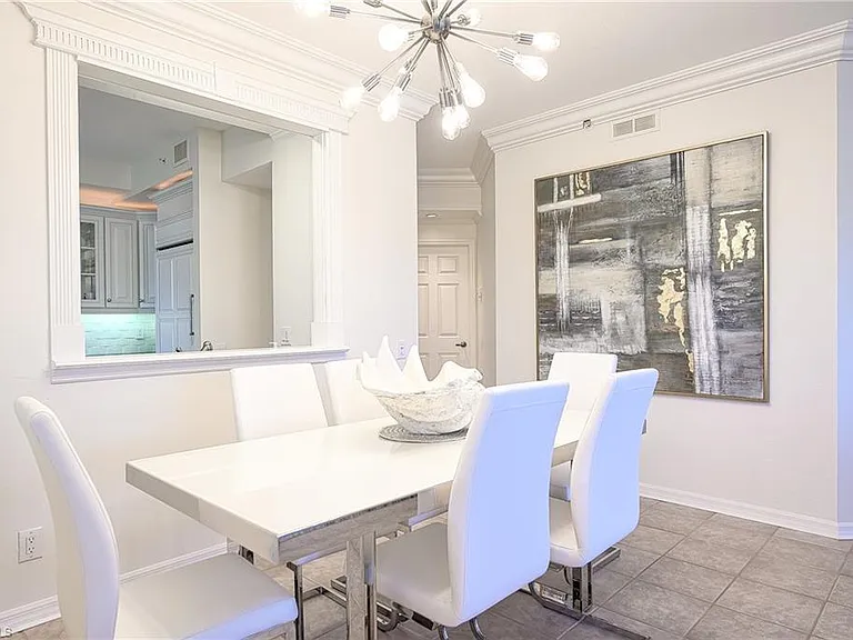 900 L Ambiance Cir #9-106 — Photo 14