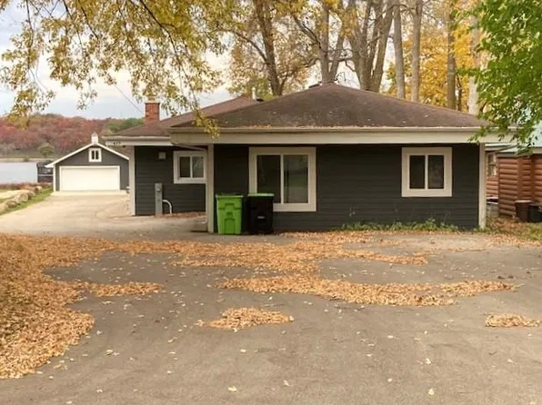 417 Strauss Ave, Green Lake, WI 54941
