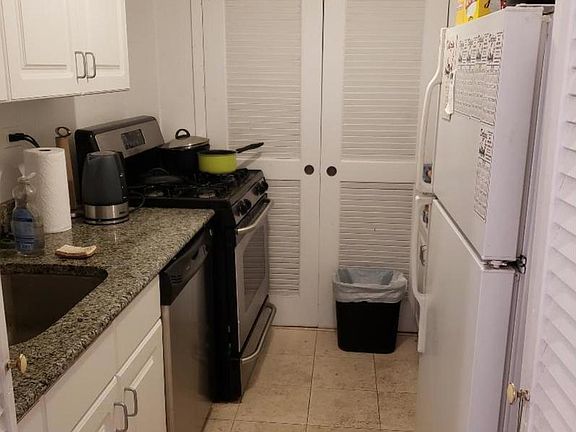 4th image of 1623 3rd Ave APT 7F