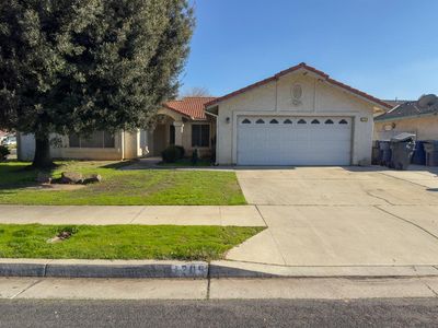 1205 Concord Ave, Madera, CA, 93637