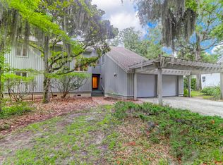 678 Deepwood Dr, Charleston, SC 29412