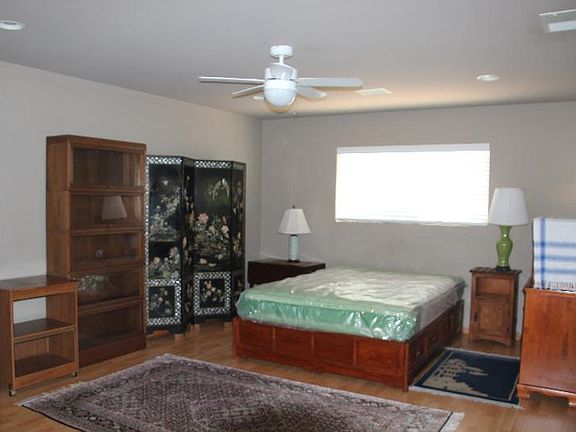 3rd image of 6140 Crawford St
