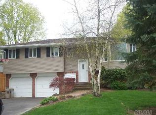 11 Frazer Dr, Greenlawn, NY 11740