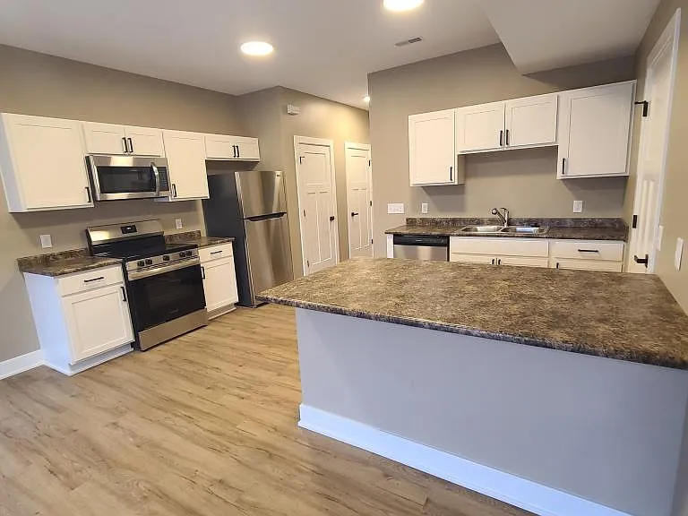 4204 Sherman Blvd — Photo 4