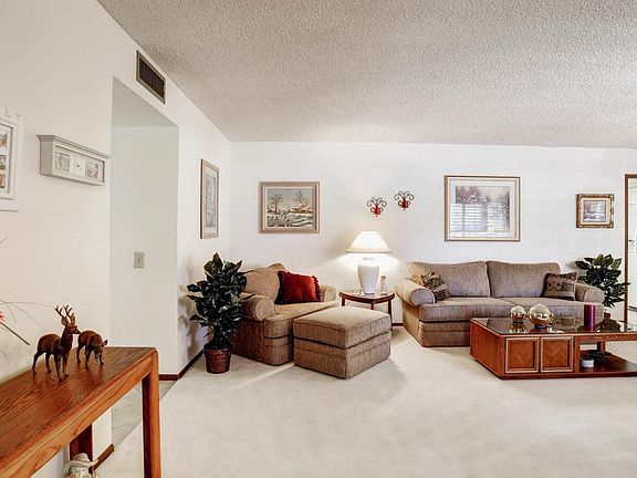5th image of 9807 W Lindgren Ave