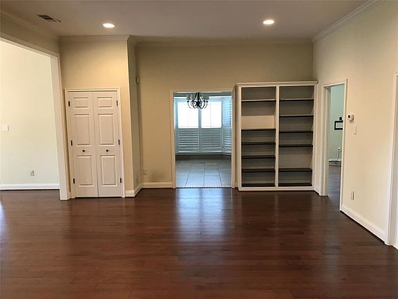4th image of 6513 Elkhurst Dr