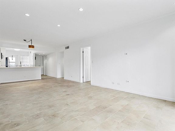 3rd image of 300 Galen Dr APT 402