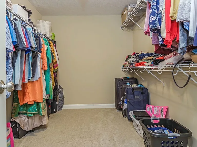 1031 Homestead Dr — Photo 10