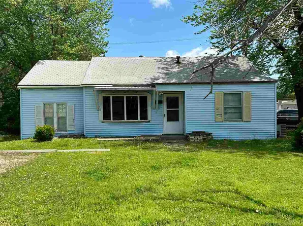 901 N Pine St, Ponca City, OK 74601