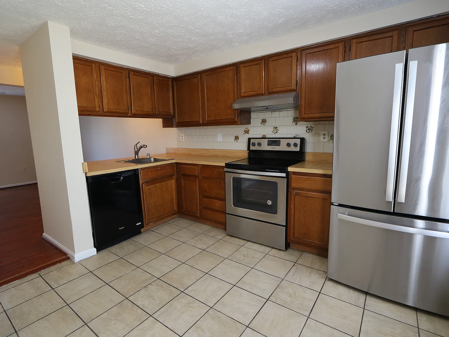 2 bed, 2.5 bath, 1120 sqft, $2,150 — Photo 3