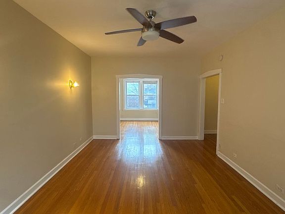 3rd image of 4408 N Winchester Ave #23