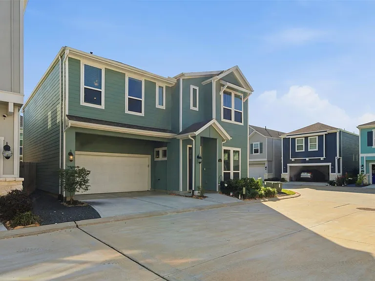 2406 Driftwood Trl — Photo 30
