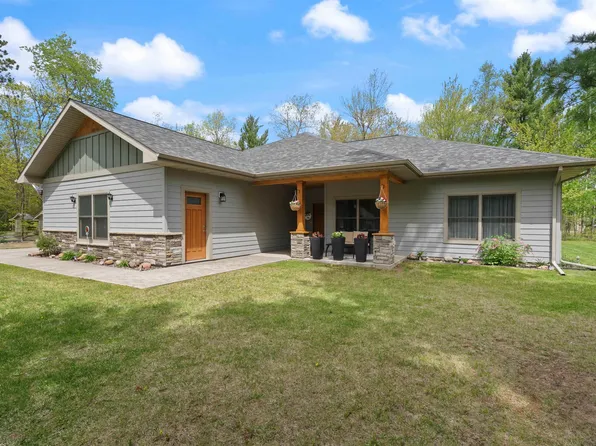 1105 W Taylor Ave, Cloquet, MN 55720