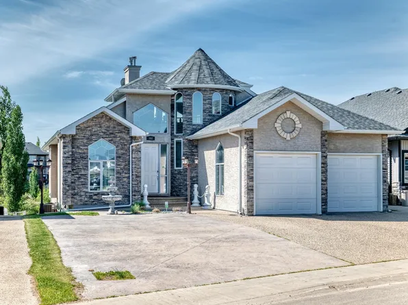 352 Ozerna Rd NW, Edmonton, AB T5Z 3Y4