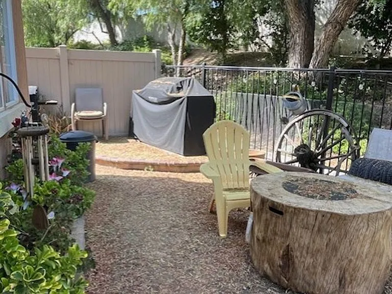 41283 Ashton Cir #B — Photo 8