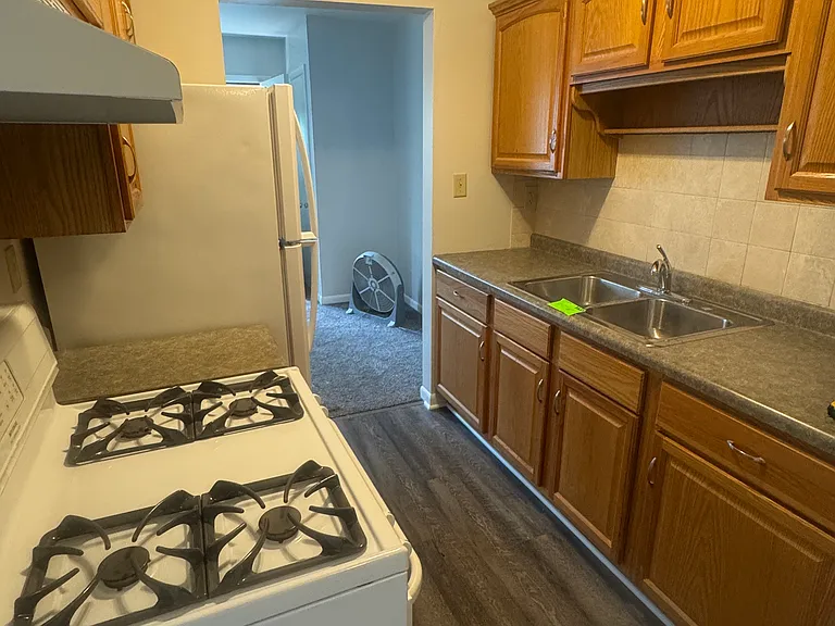 1147-49 N Elmer St #2 — Photo 1