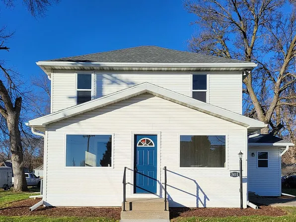 301 3rd St, Merrill, IA 51038